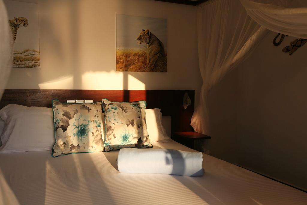 Villa Raymond, Diani, Kenya Диани Бийч Екстериор снимка