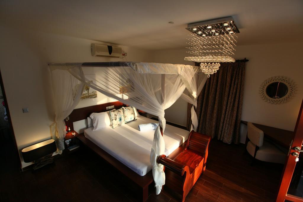 Villa Raymond, Diani, Kenya Диани Бийч Екстериор снимка